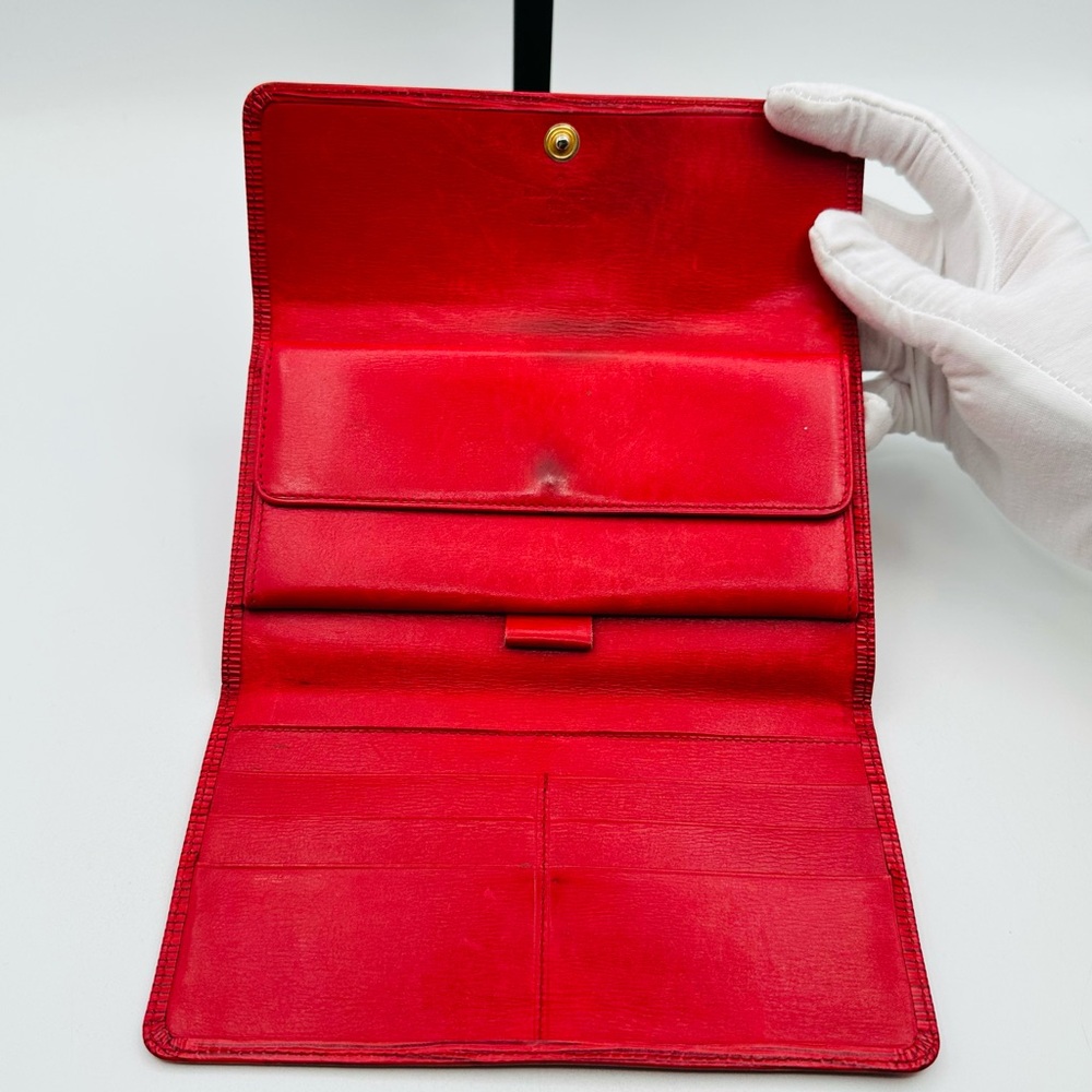Louis Vuitton Long Epi Tri Fold Wallet - Picture 9 of 13